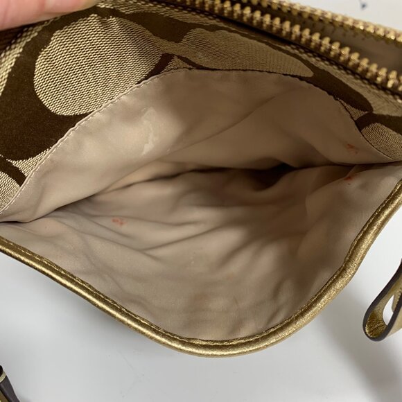Coach Signature Logo Tan Jacquard Gold 40758 Swingpack Crossbody Shoulder Bag - Picture 13 of 16